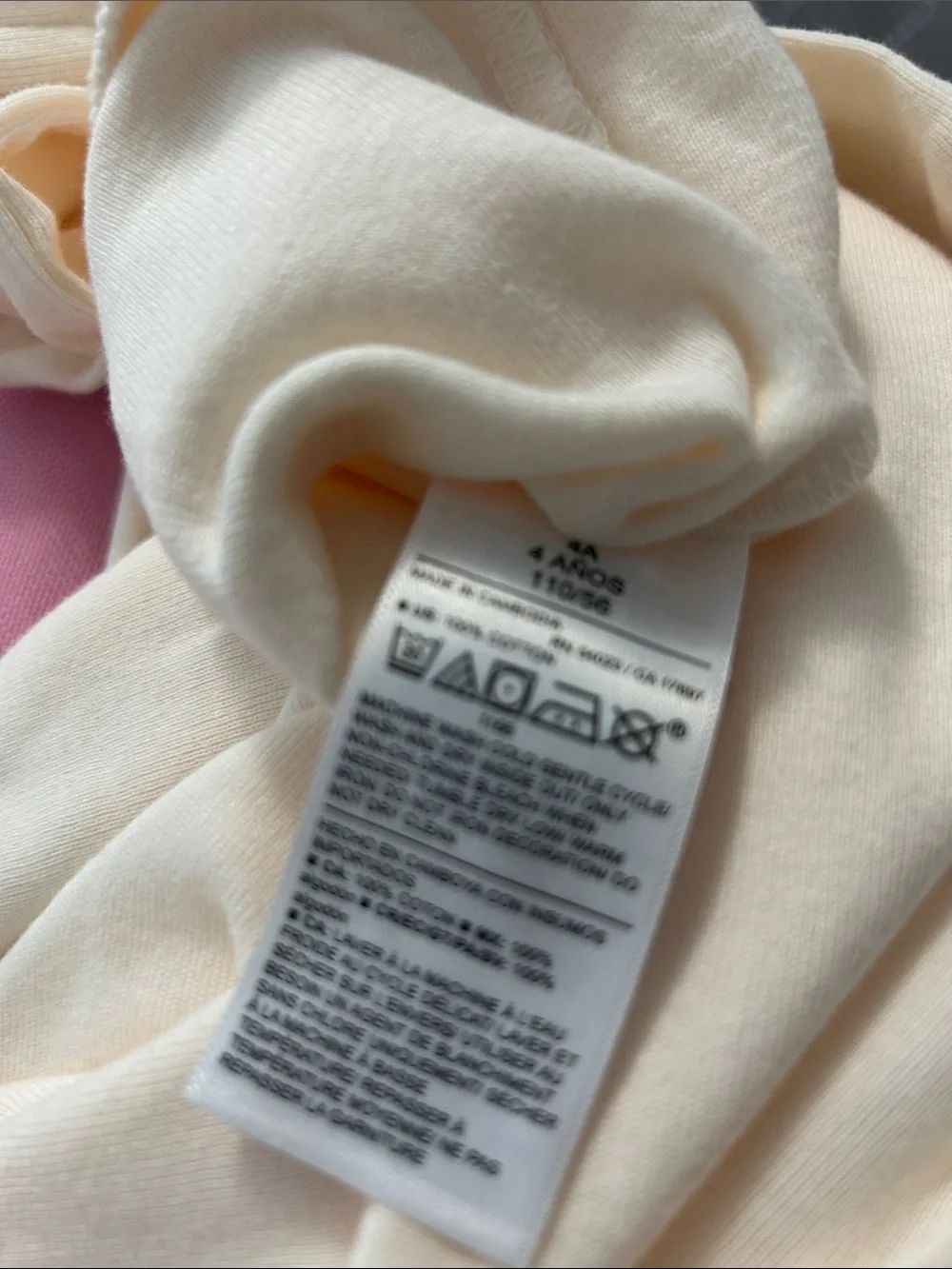 Old Navy Cream & Pink One-Piece Footie Pajamas Strawberry Accent Sz 4T. NWT